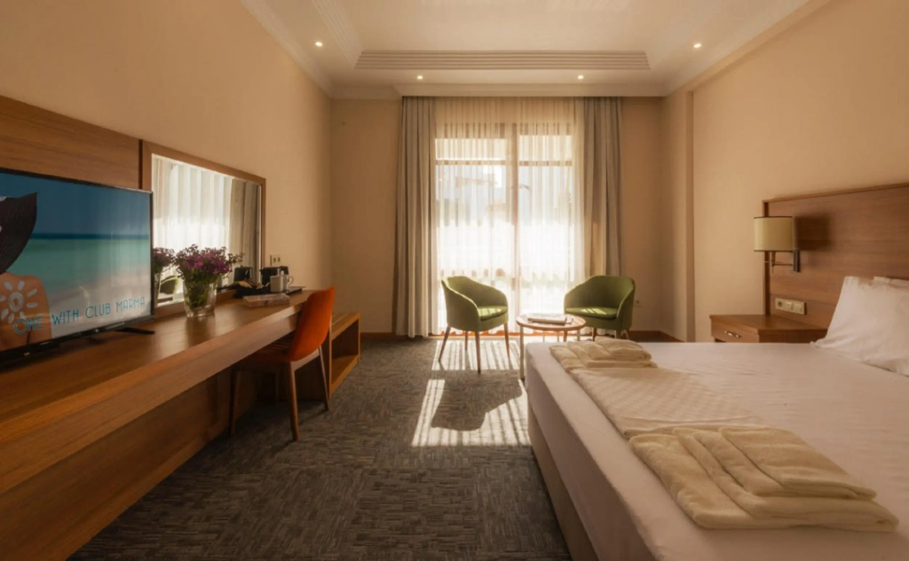 Club Marma Hotel