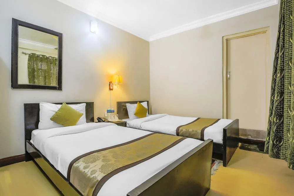 OYO 388 Teeka's Holiday Inn