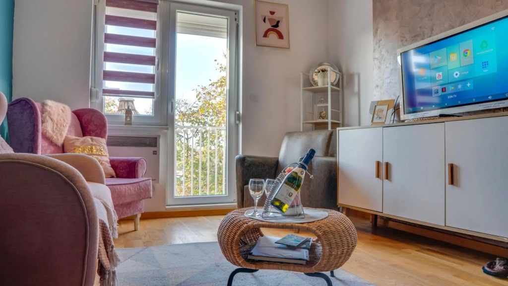 SPA apartment YIN - jakkuzi, sauna, spa