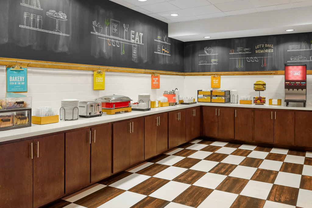 Hampton Inn & Suites Ridgecrest