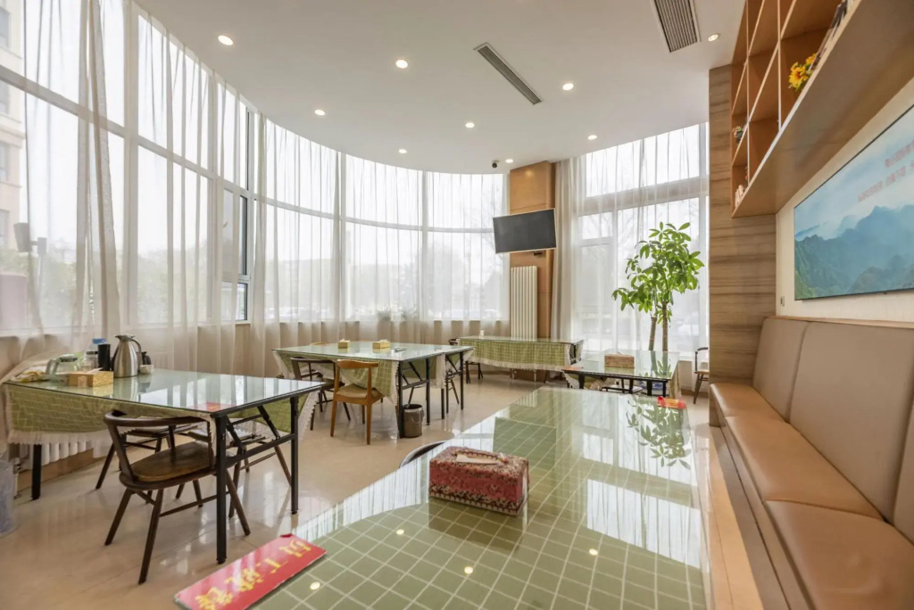 Xin'ao Seaview Grand Hotel (Linyi Lights Lanshan New Langya Scenic Area)