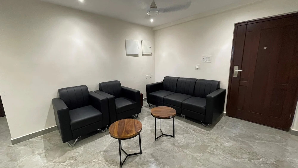 Hotel Silver Cle Hitech City Madhapur