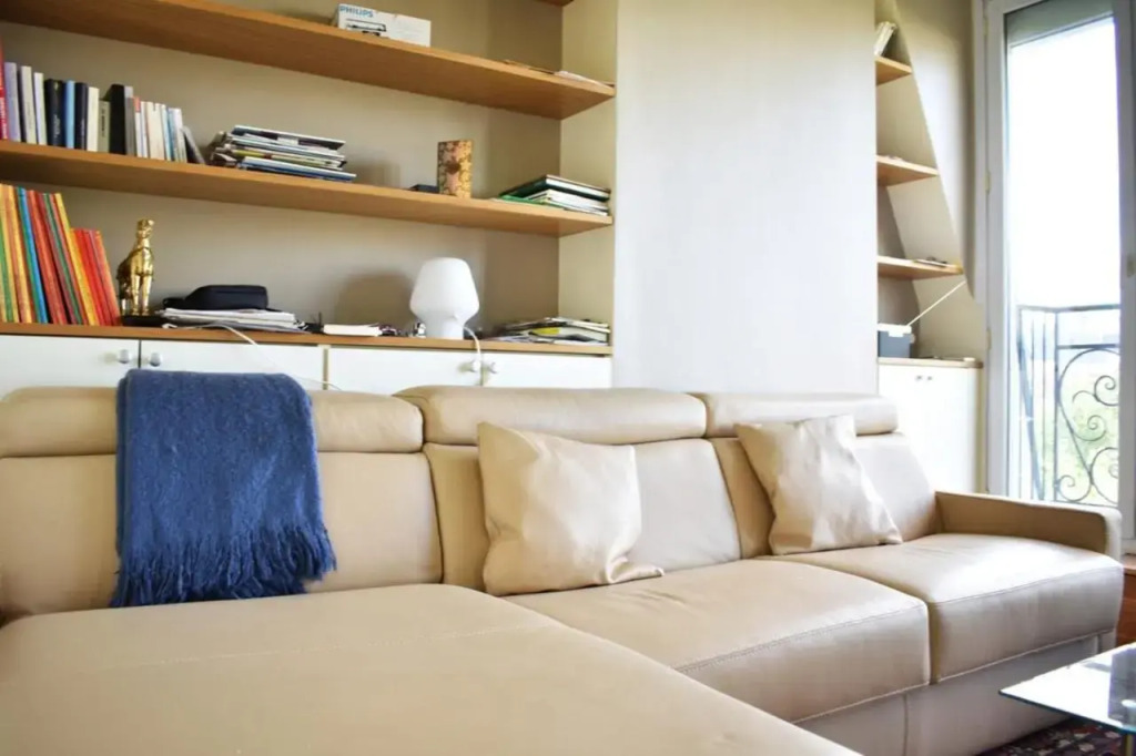 Fully Renovated Bright Studio with High View