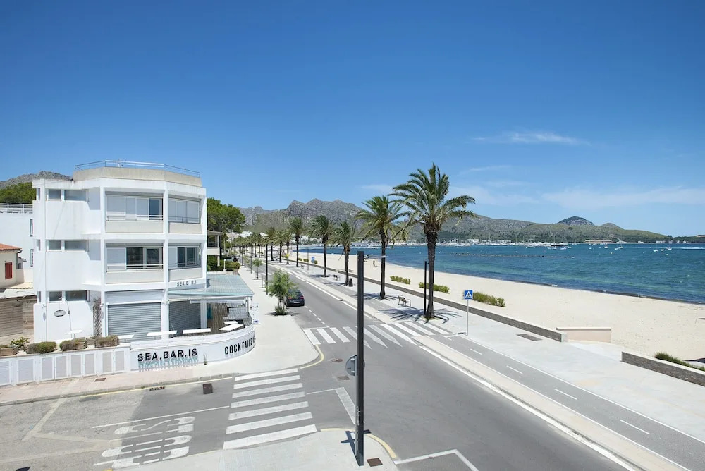 Apt Magnifics with sea view by JS Villas