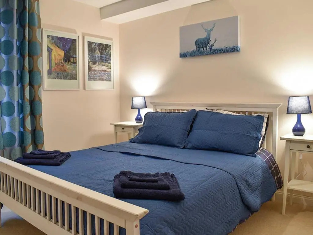 Lovely 2 Bedroom Apt in Ballater on the River Dee
