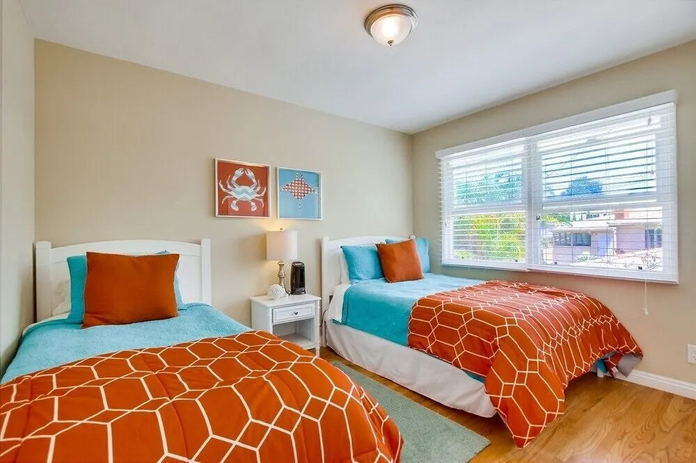 Pacific Shores I 2 Bedrooms 1 Bathroom Condo