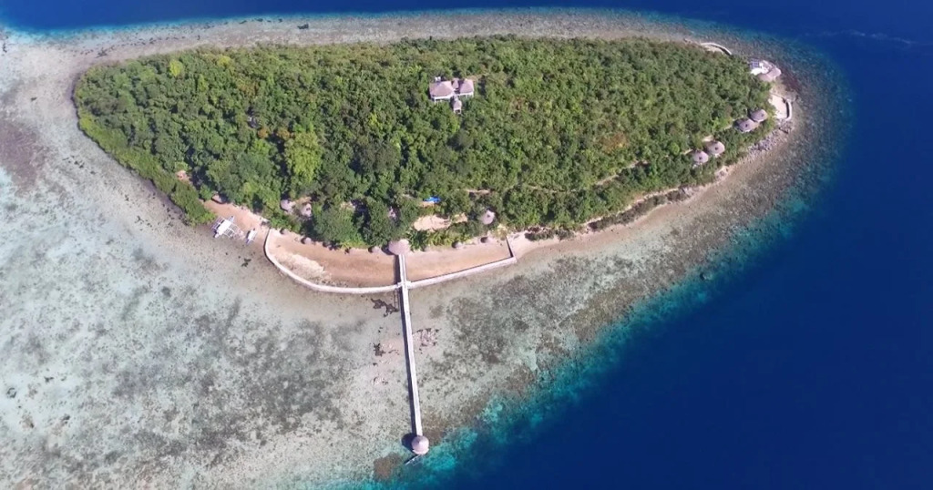 Iris Island Eco Resort