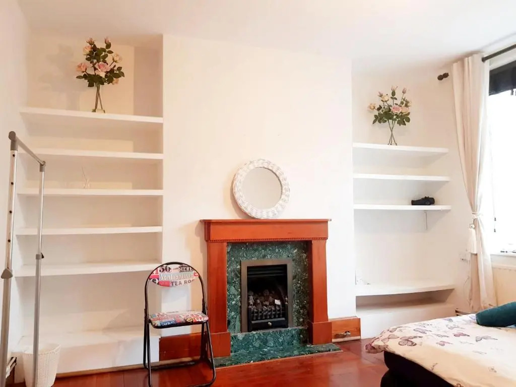 Room in Waterloo London