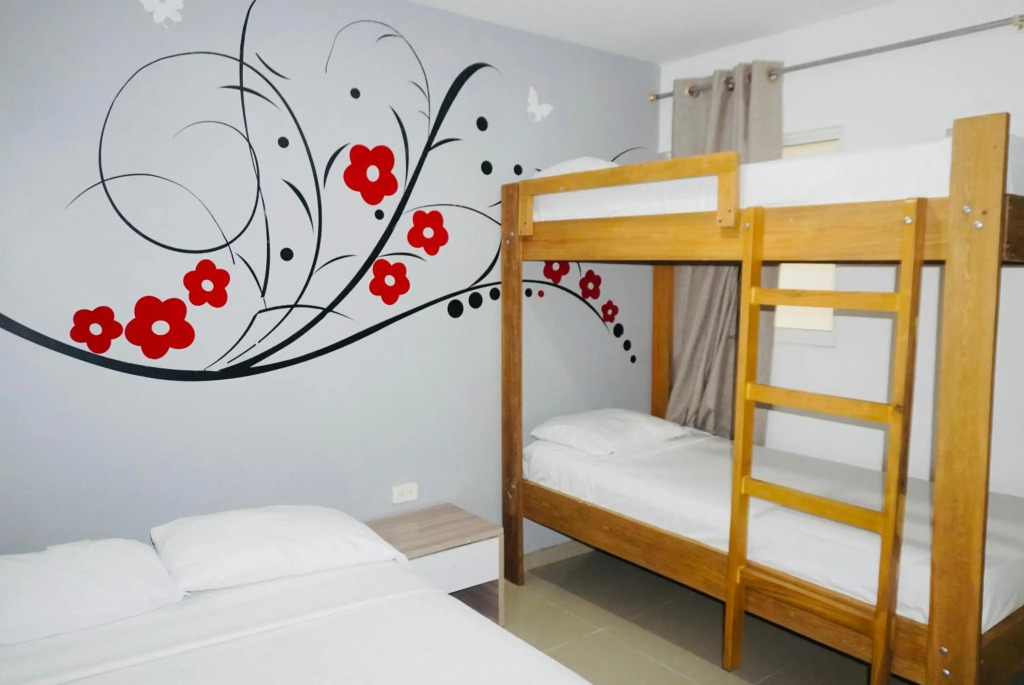 HOTEL BELLAMAR