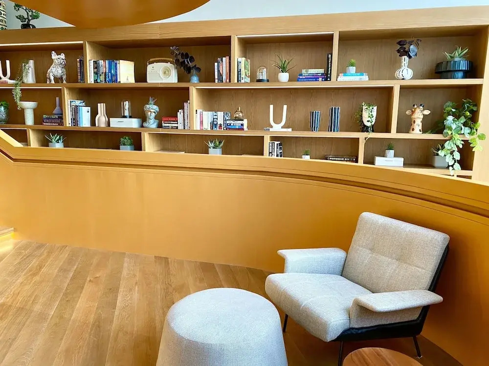 Marco Polo - Stylish Apt with Skyline views, Great Amenities