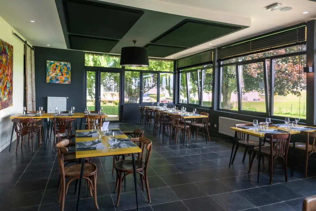 Logis Hôtel & Restaurant de lAérodrome de la Baie de Somme