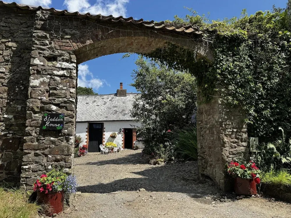 MONKLEIGH COACHMANS COTTAGE 1 Bedroom