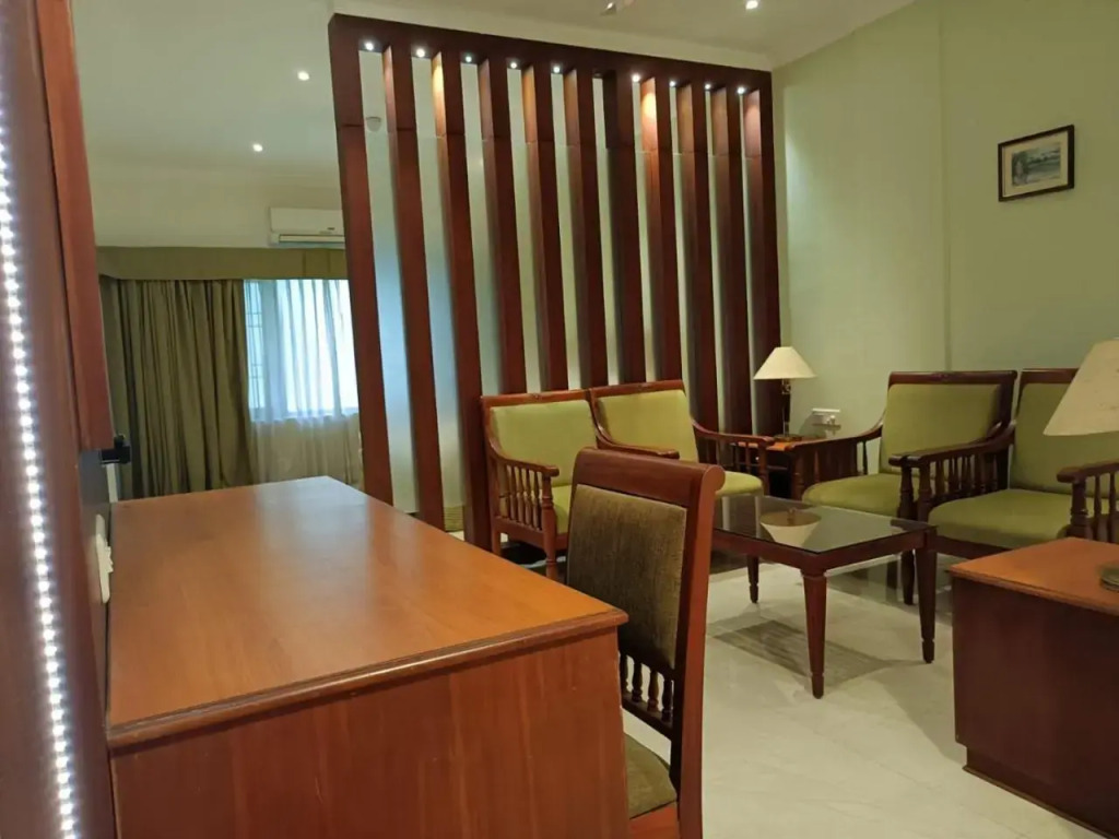 Cloud 9 Hotel