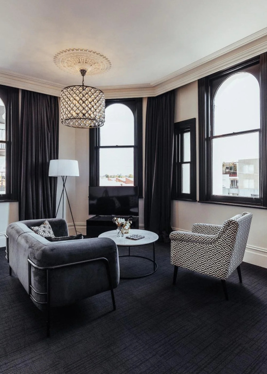 East Brunswick Hotel