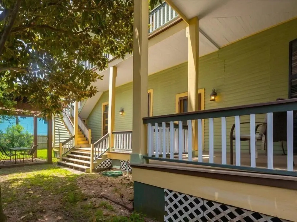 The Shaw House by 3rd Coast Getaways