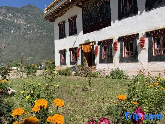 Danba E'qie Time Tibetan House Chinese Inn
