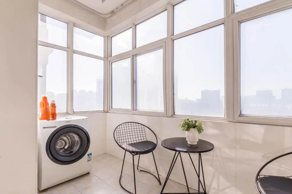 Zhengzhou Shangjie·Near Wuyun Mountain· Locals Apartment 00144970