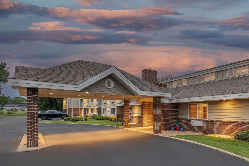 SureStay Plus Hotel by Best Western Litchfield