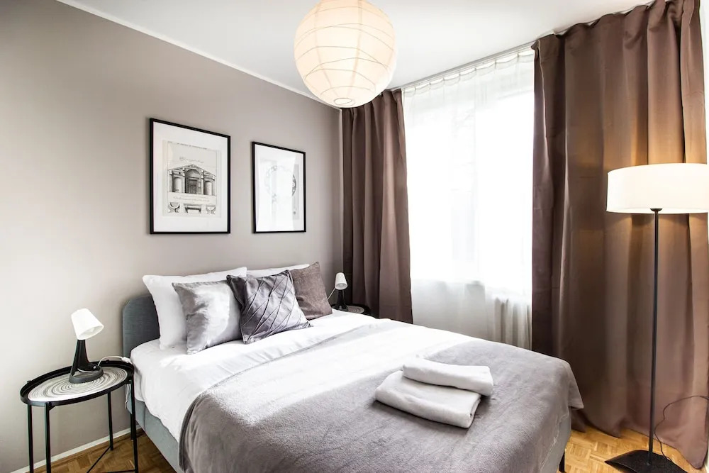 Saska Kepa Velvet Apartment