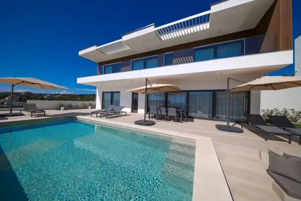 Luxury Villa del Sol