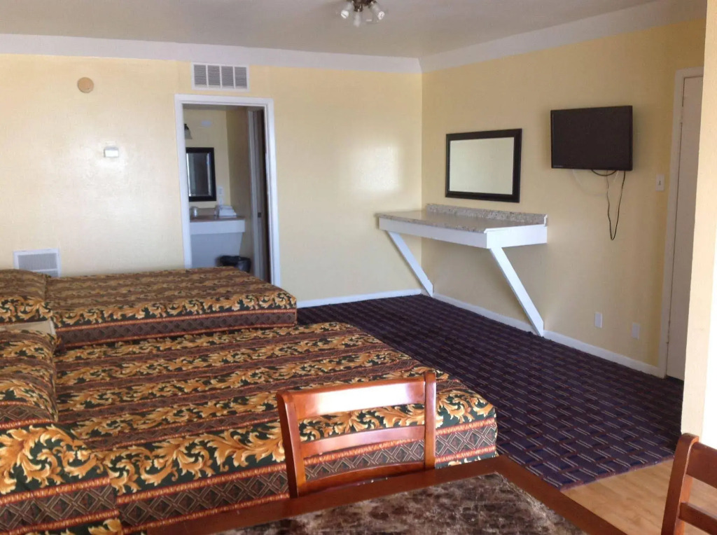 Sea Shell Inn on the Beach