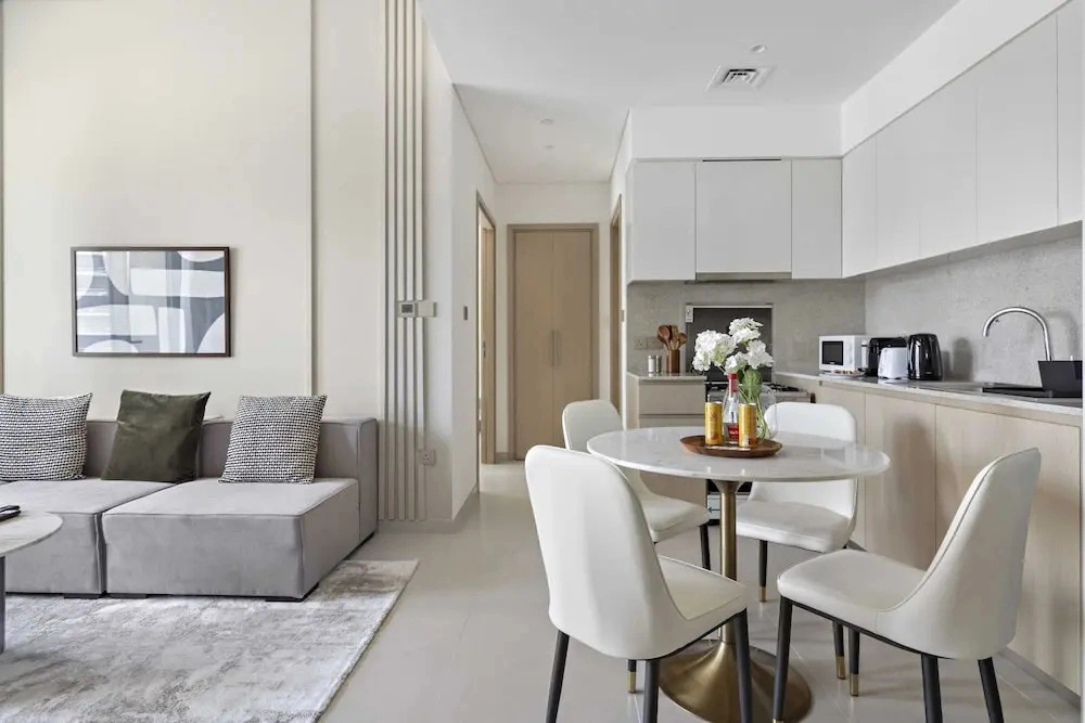 Silkhaus Elegant Downtown Premium Tower w Pool