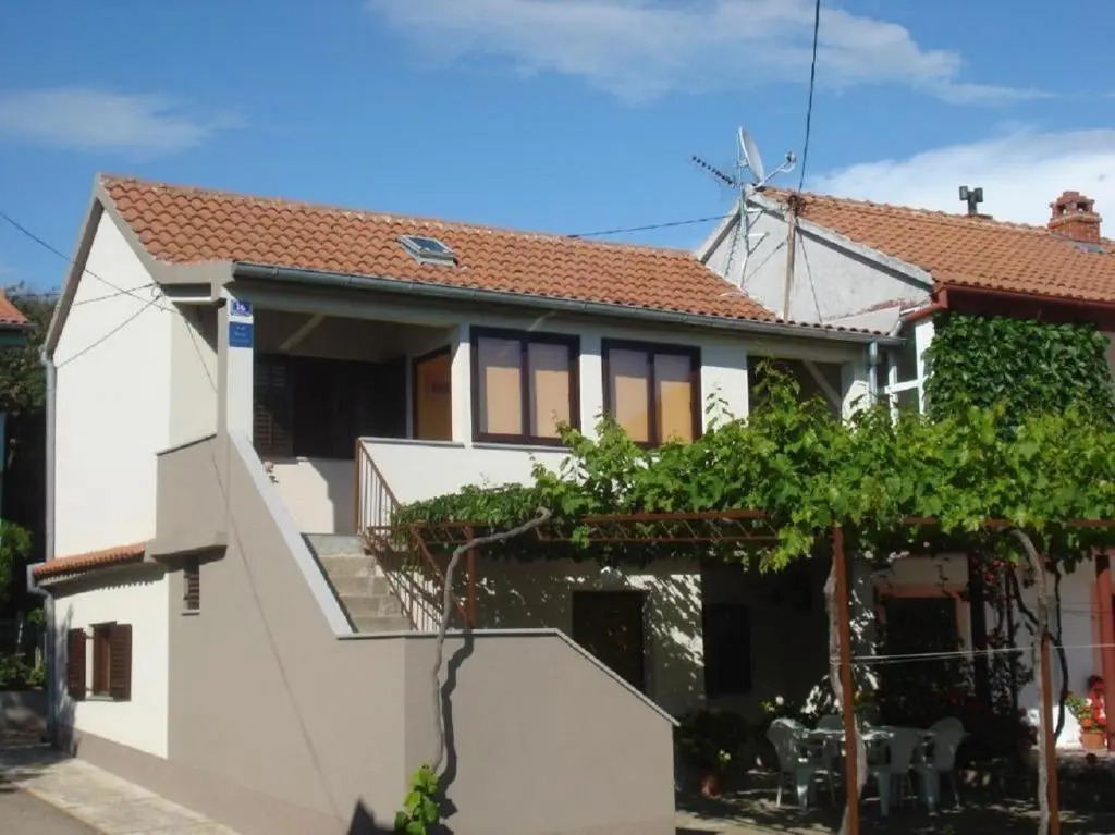 Apartments Martina - 300 m from sea