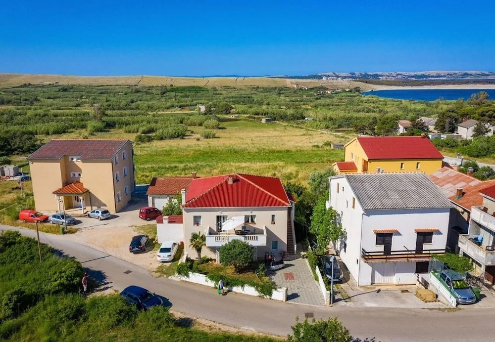 San - Comfortable and Great Location - A3
