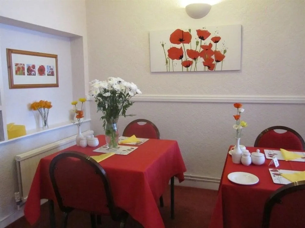 Earlston House