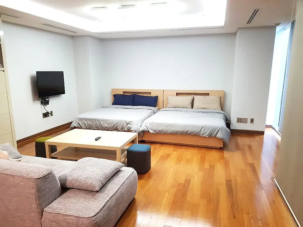 The november stay in Canal walk