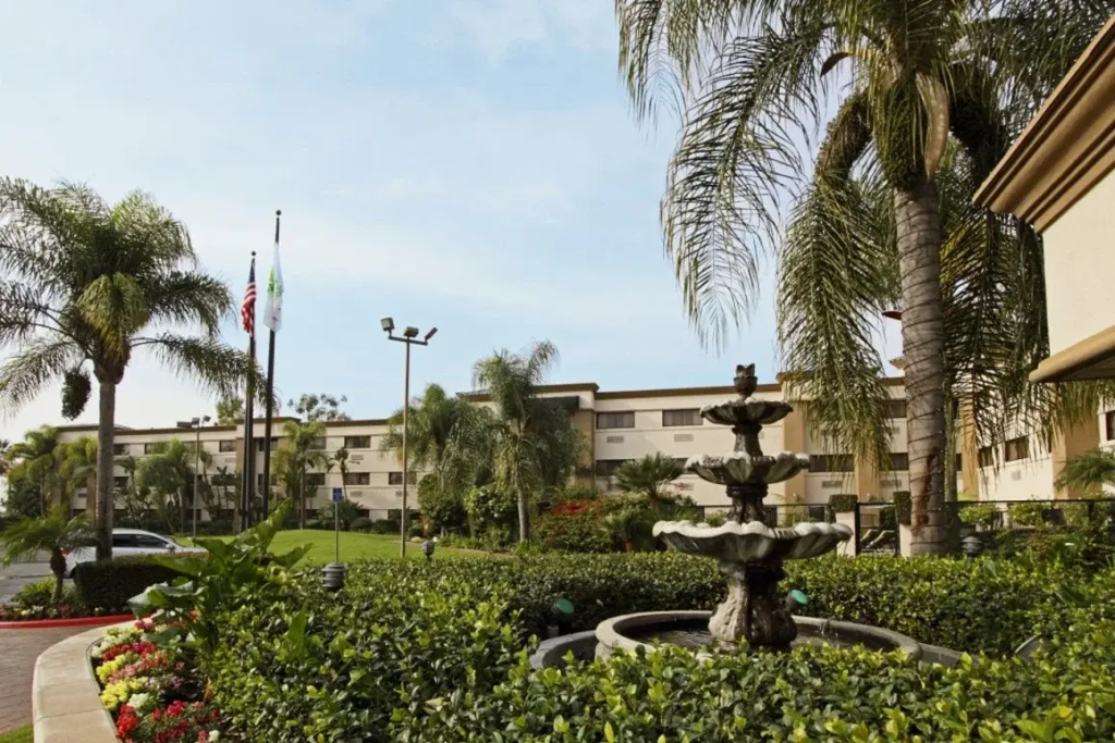 Holiday Inn Santa Ana-Orange Co Arpt by IHG