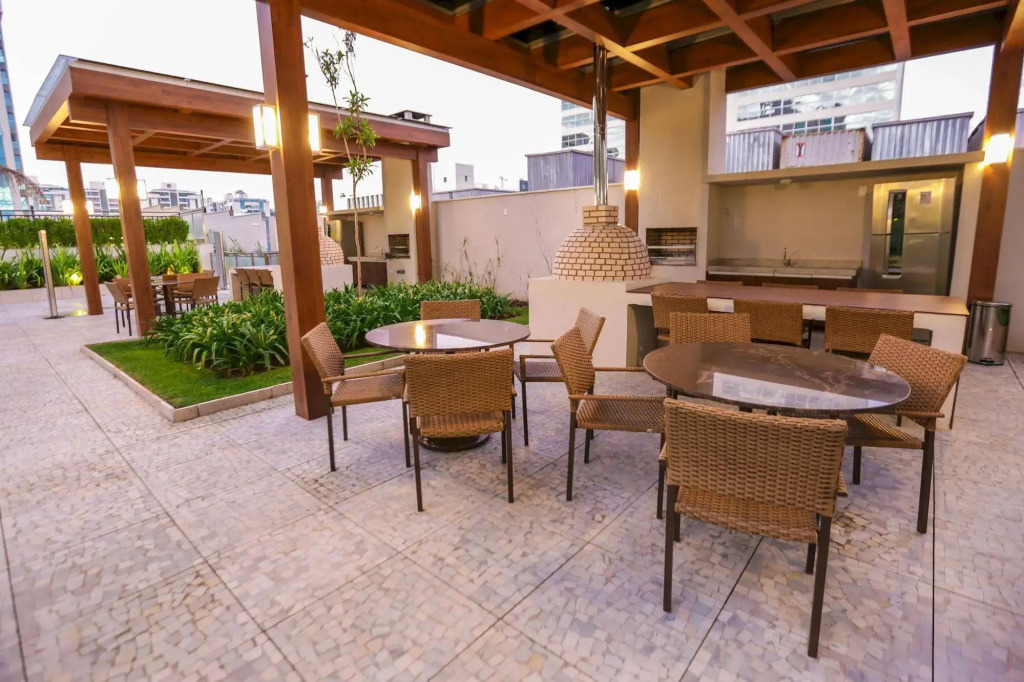 Vista Park Hplus Long Stay