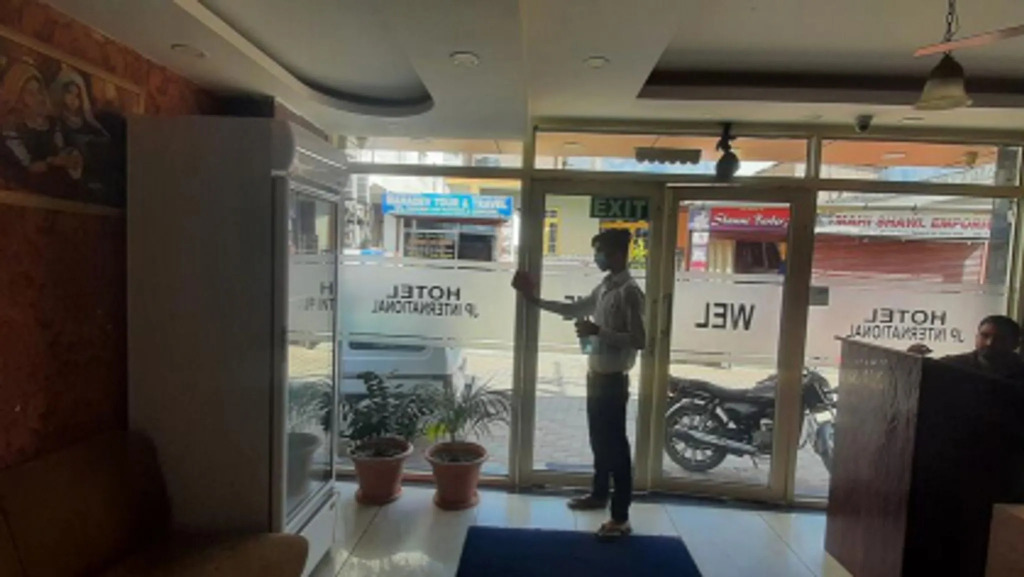 Hotel JP International