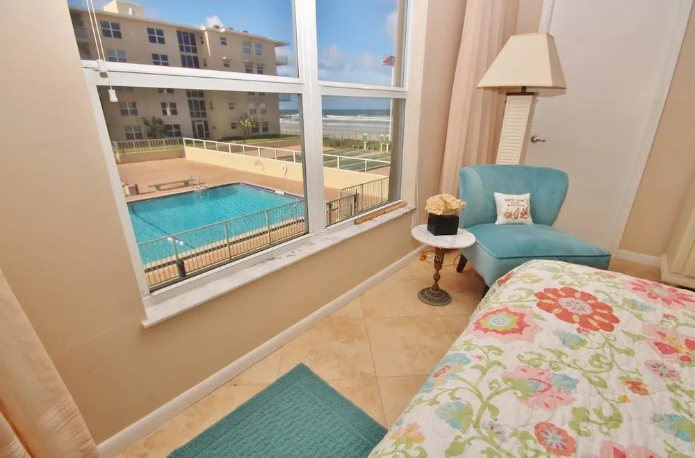 Sea Coast Gardens III 208 Apartment 2