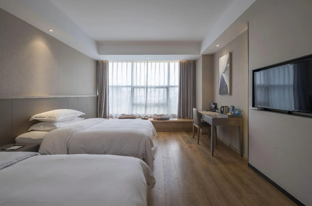 Jade Crystal Hotel