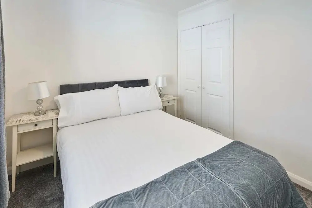 Host Stay Farm Road