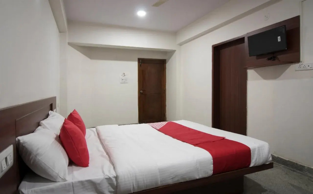 Hotel O by OYO Shree Durga Residency
