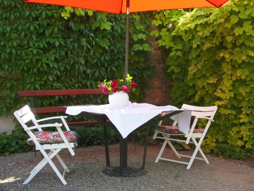 SchlossparkFerienwohnungen Rheinsberg mit Garten