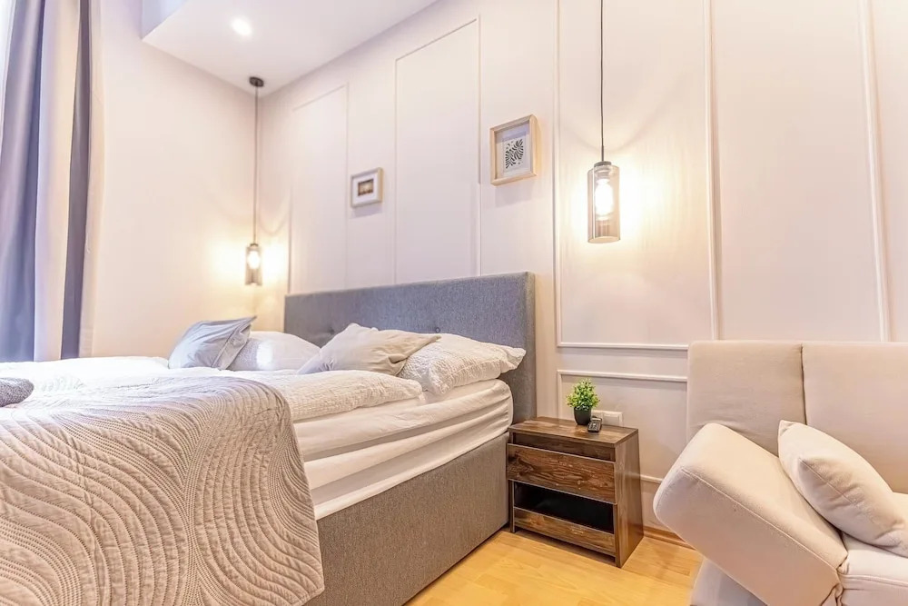 9BR Apts in the Heart of Vienna