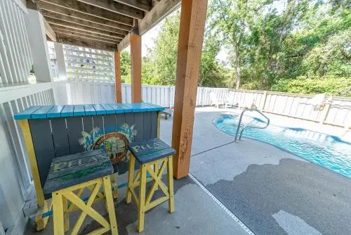 Casa Bella - Duck, Bayberry Bluffs, Ocean View, 500 Yds to Beach, Pool, Hot Tub, Playset, Pets OK
