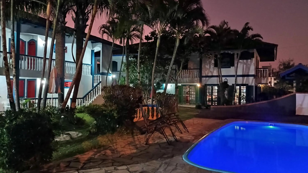 CONDOMINIO COLONIAL APARTAMENTOS 150M DA PRAIA