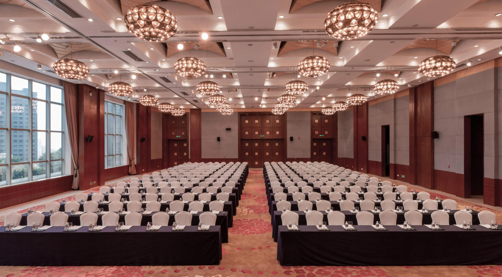 Crowne Plaza Chongqing Jiefangbei(Formerly InterContinental Chongqing)