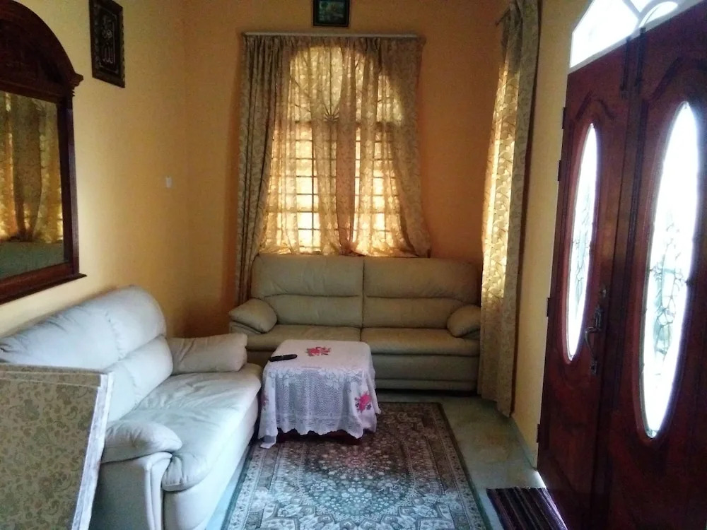 Al Islah Homestay