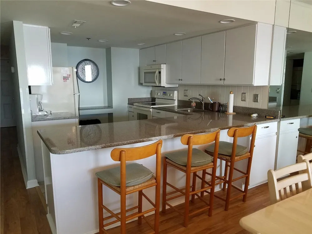 Henlopen Unit 811 by Long & Foster