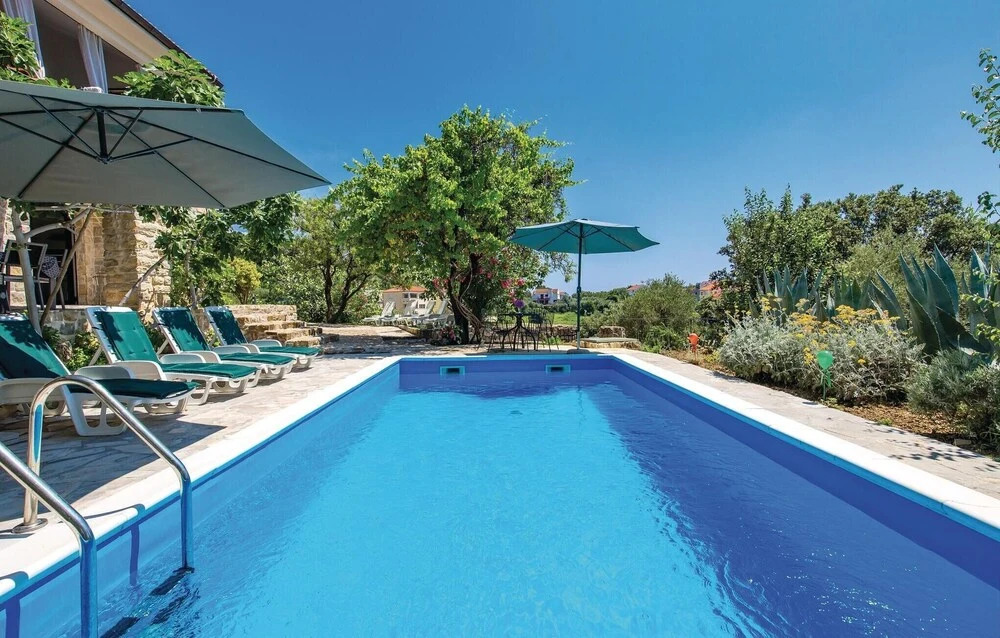 Beach Front Home In Kampor