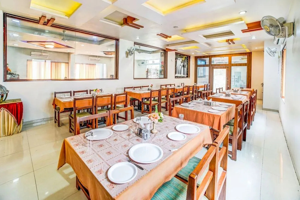 FabHotel Go Shirdi