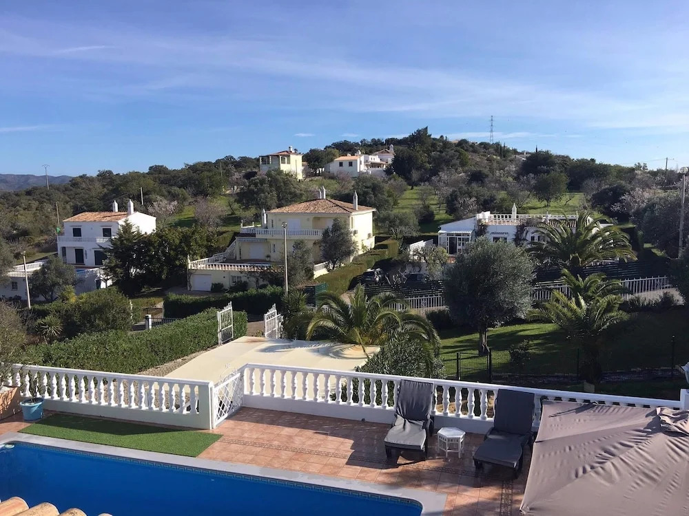 House With 3 Bedrooms in Sao Bras de Alportel, With Private Pool, Encl