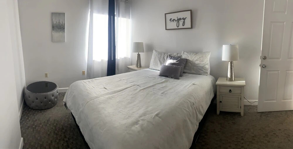 Smoky Mountains 711 3BD Condo with All Round Private Balcony by RedAwning