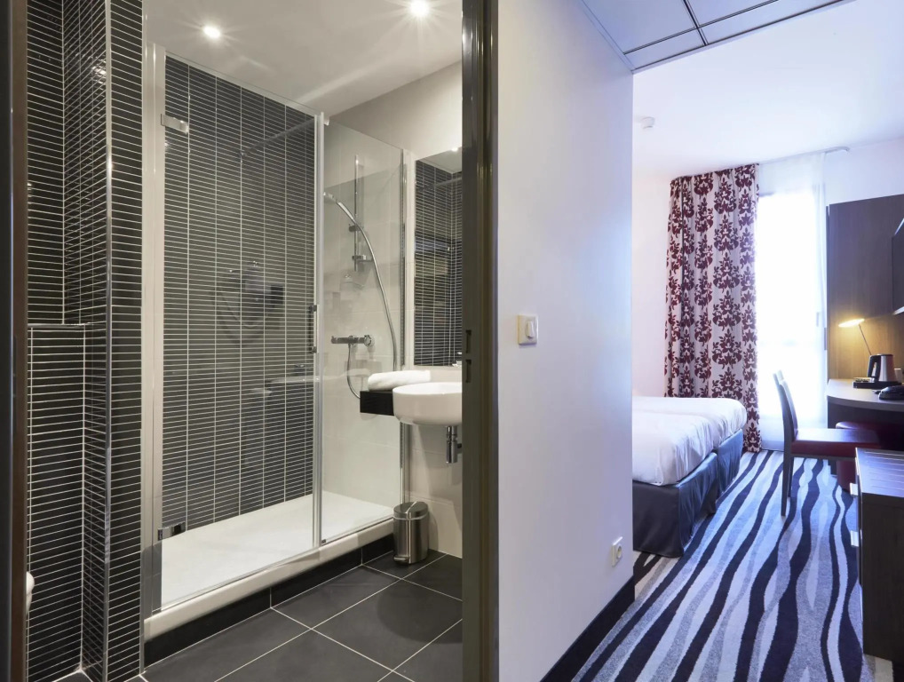 Kyriad Saint Quentin en Yvelines - Montigny