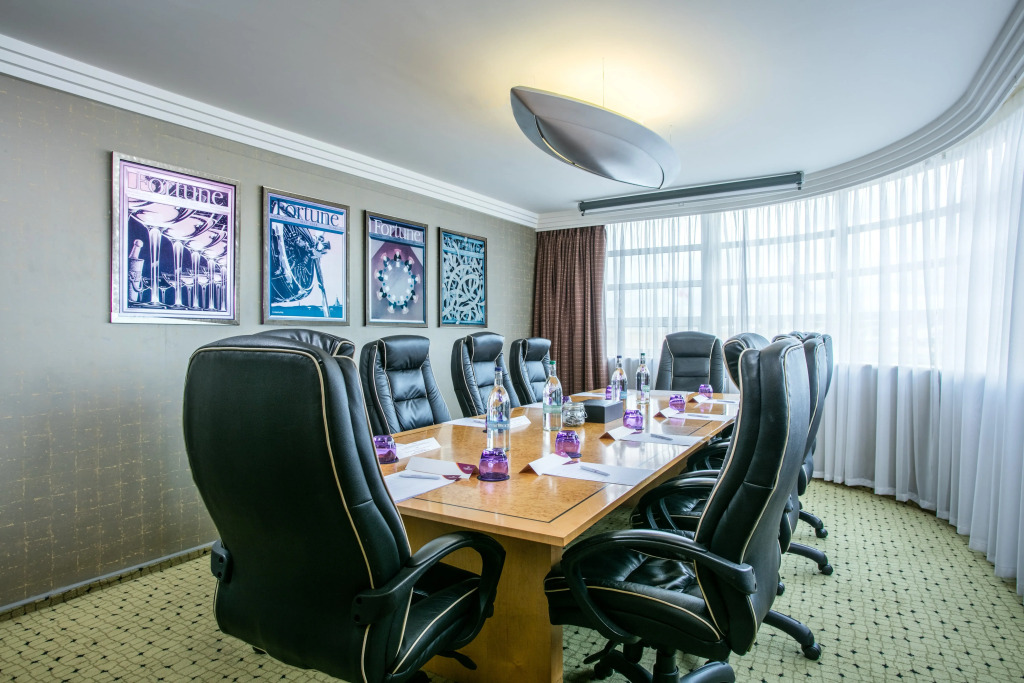 Crowne Plaza Liverpool - John Lennon Airport by IHG